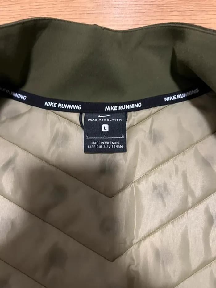 Veste sans manche Nike running vert kaki taille L - photo numéro 9