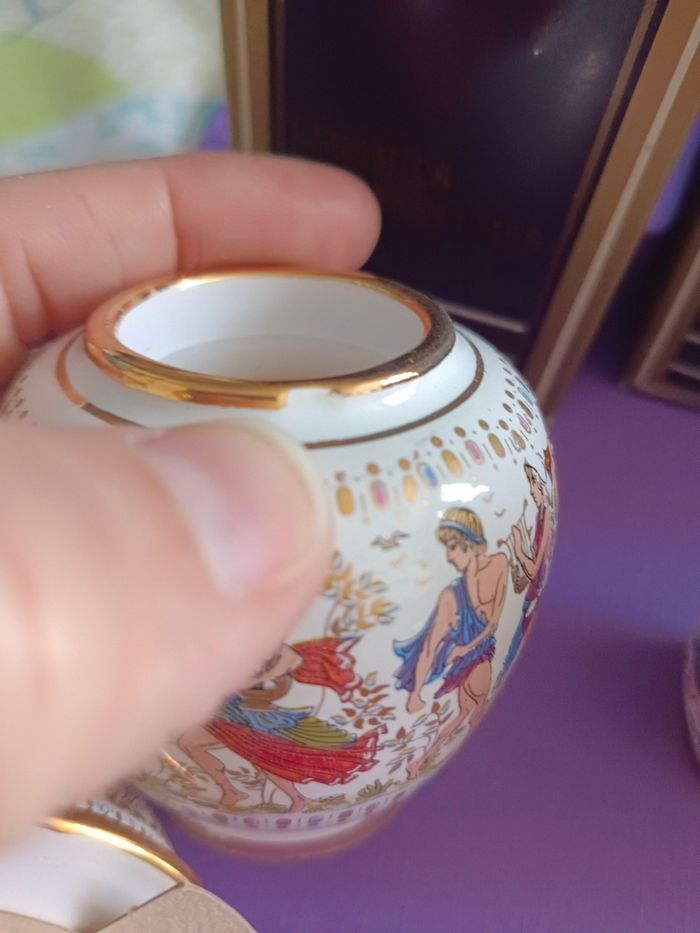 Lot d'anciens flacons de parfum Venus - photo numéro 4