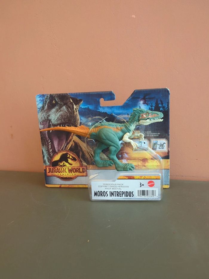 figurine jurassic World moros intrepidus