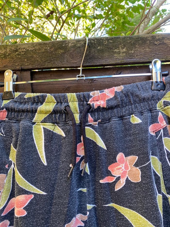 Pantalon fleuris - photo numéro 4