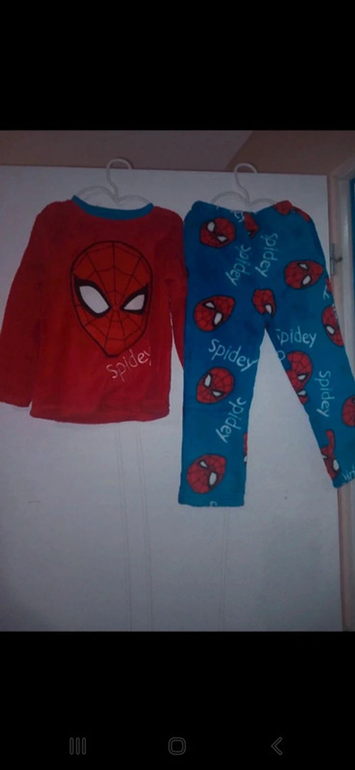 Pyjama spidey