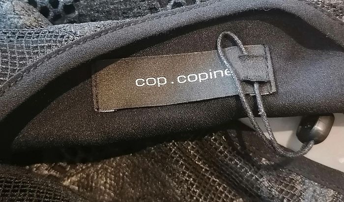 Robe courte fluide légère noir brillant Taille S Cop Copine - photo numéro 11