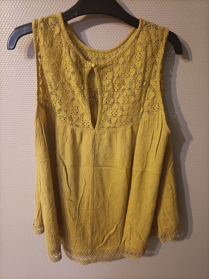 Débardeur jaune dentelle broderie - photo numéro 2