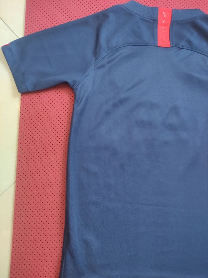 Maillot de foot PSG, Nike Authentique Officiel taille enfant 8/10 ans, Neuf - photo numéro 11