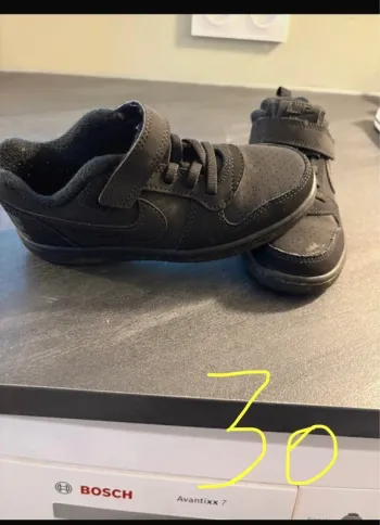 Basket Nike taille 30