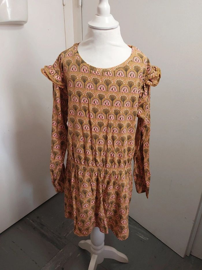 Robe Zeeman moutarde à fleurs – manches longues – 8 ans