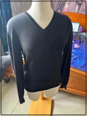 Pull léger col en v taille 38 marque devred