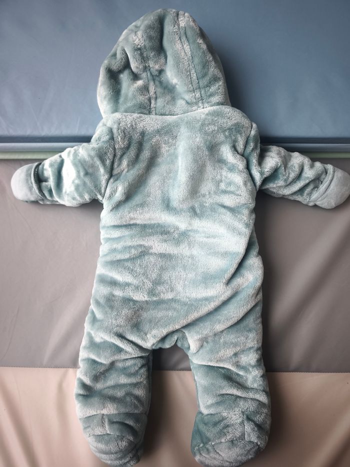 Combinaison Disney 60cm - photo numéro 3