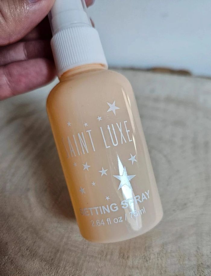 Spray Fixateur et Lip Liner Duo Saint Luxe 🧴 - photo numéro 2
