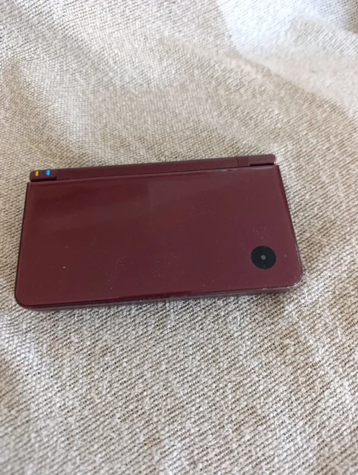 Nintendo DSI xl
