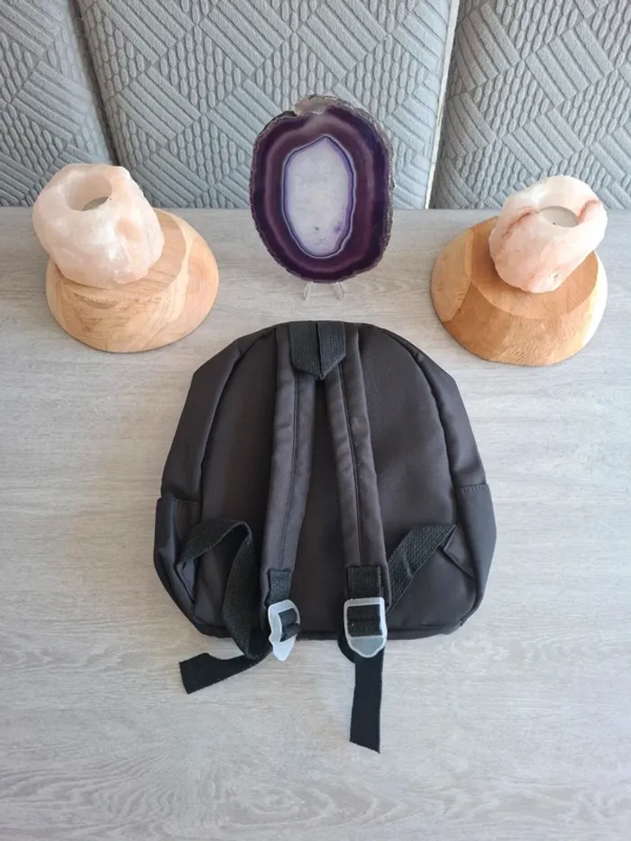 Sac à dos noir Stitch – Neuf sans étiquette – Idéal pour fans de Disney - photo numéro 4