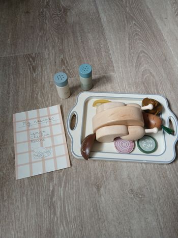 Jouet dînette poulet rôti Zara home en bois