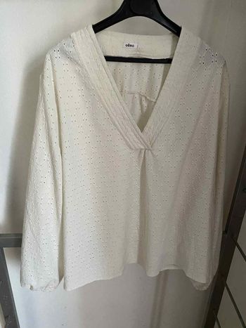 Blouse GEMO blanche broderie anglaise T.48