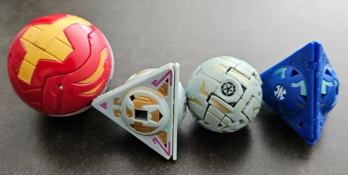 Lot de 4 Bakugan