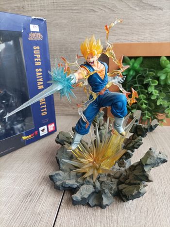 Figurine Vegeto super Saiyan Dragon Ball Z DBZ Bandai Figuarts Zero
