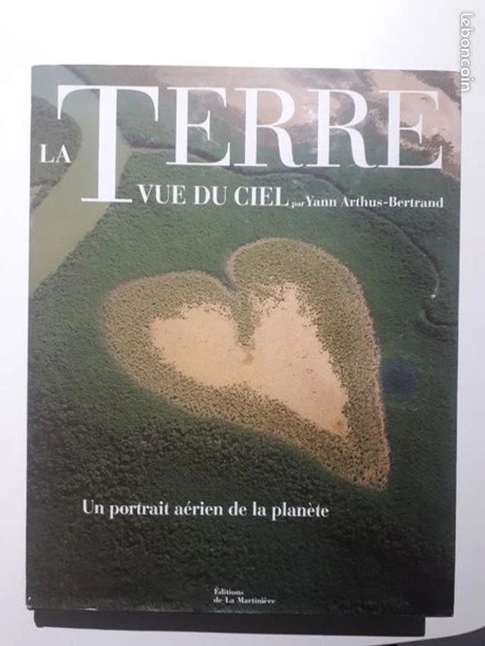 Livre La Terre Vue du Ciel