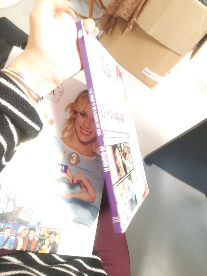 Grand livre Disney série tv - photo numéro 2