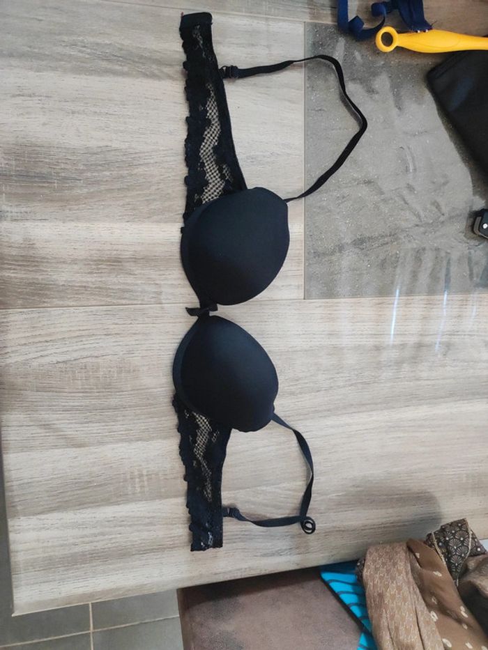 Soutien-gorge - photo numéro 2