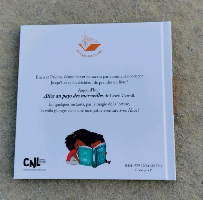 Livre "une aventure avec Alice au pays des merveilles" hachette jeunesse - photo numéro 3