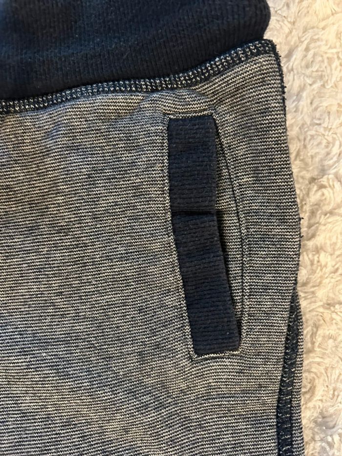 Joli short H&M 6 ans - photo numéro 2