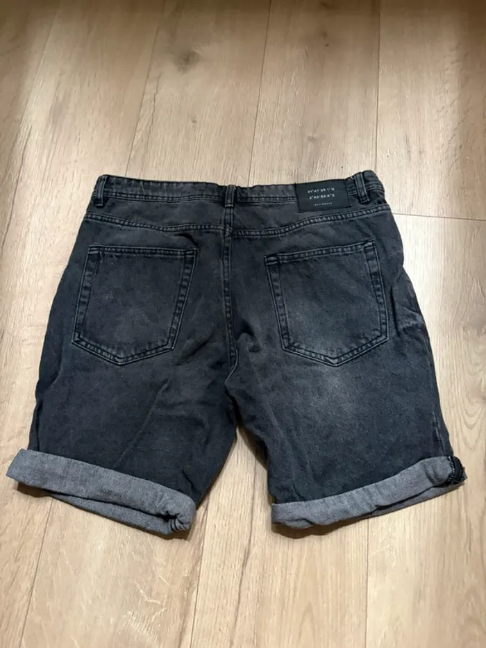 Short en jean noir - photo numéro 2