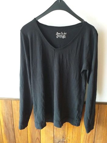 Haut noir manches longues