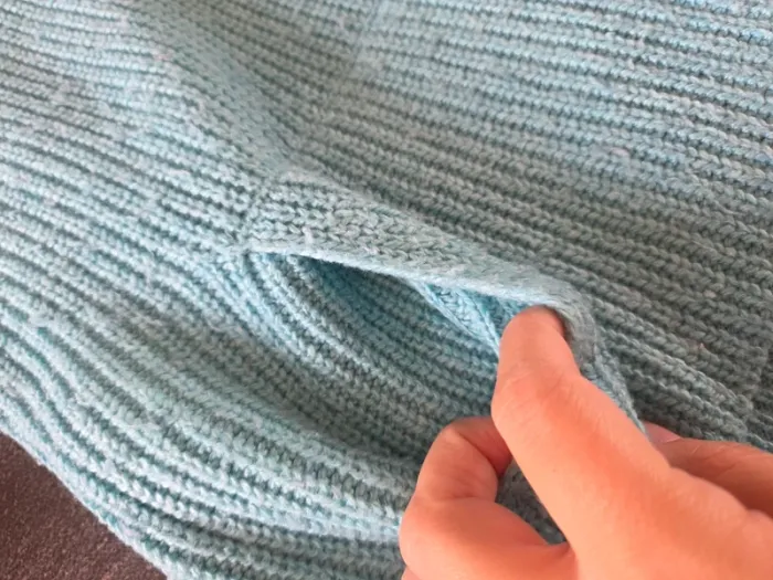 Pull maille a capuche - photo numéro 3
