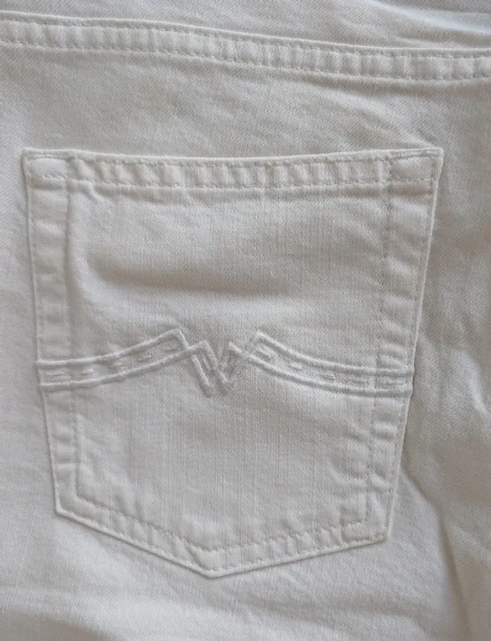 Pantalon blanc - photo numéro 3