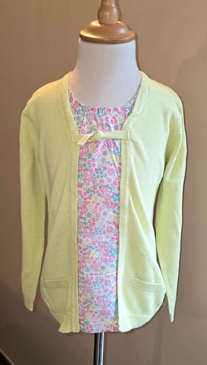 Joli Pull effet 2 en 1 chemise fleurie 8 ans