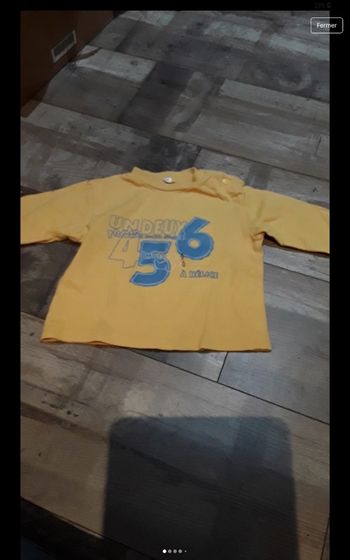 Tee shirt manche longue jaune écriture bleu