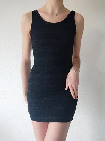 Petite robe noire moulante dentelle géométrique / Manoukian - 36/S à 38/M