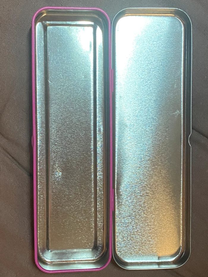 Trousse en métal Reine des neiges - photo numéro 4