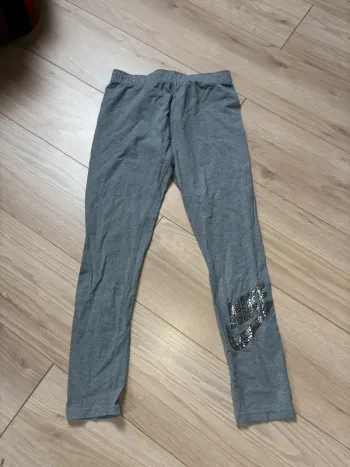 legging nike gris taille Xl enfant neuf