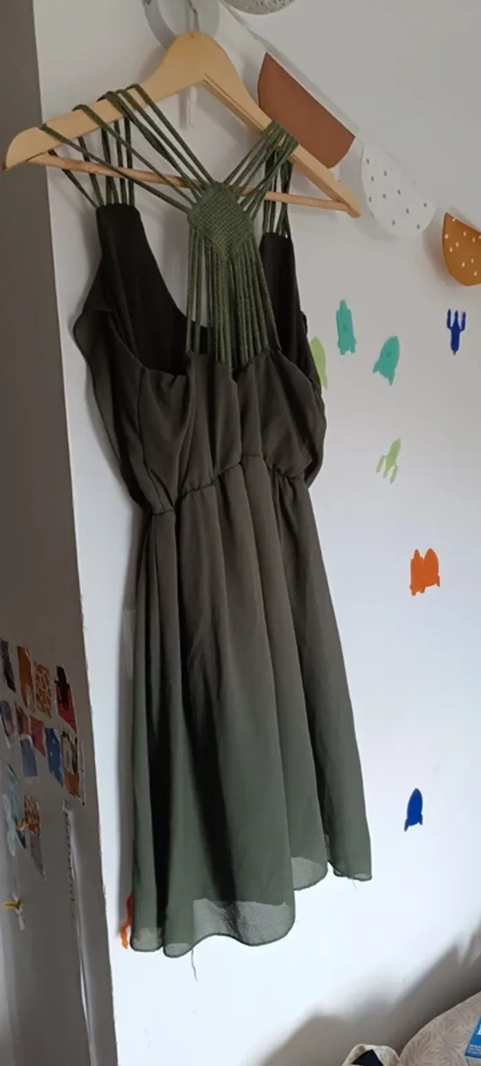 Pas de vintedgo go svp ! Robe légère - photo numéro 2