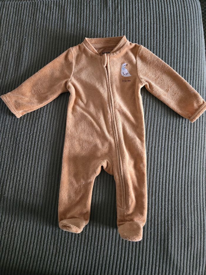 Lot vêtements 1 mois kiabi - photo numéro 2