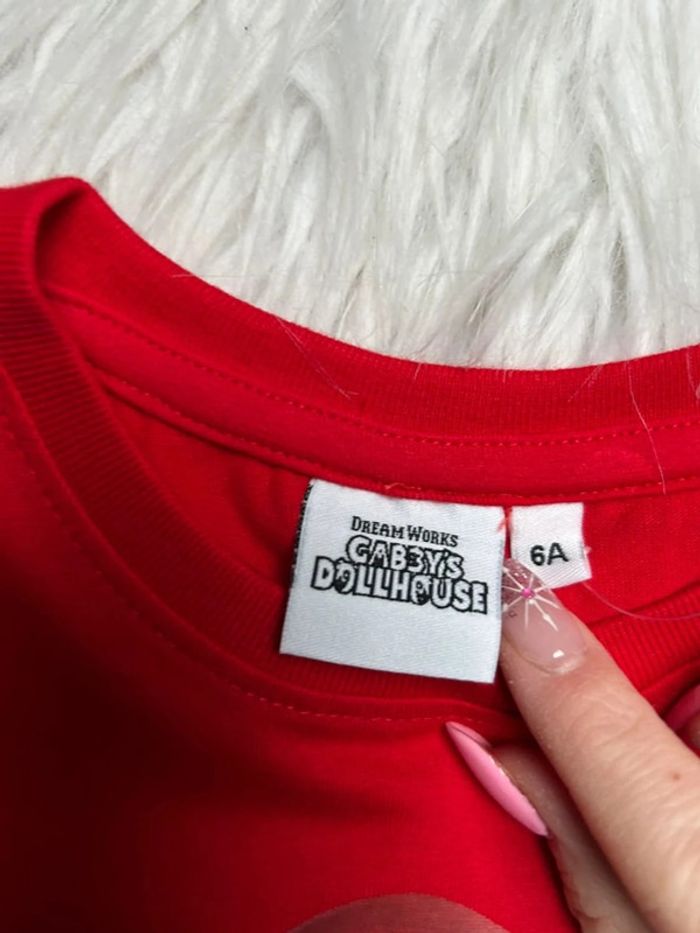 Tee-shirt Gabby’s Dollhouse 🎅🏼 taille 6 ans - photo numéro 3