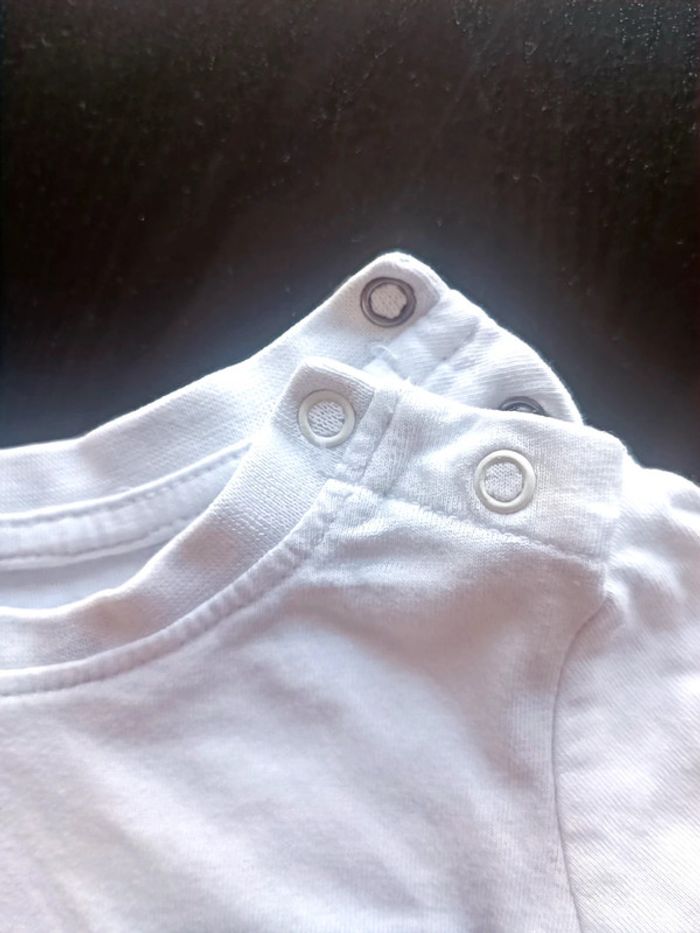 Lot t shirt 6 mois - photo numéro 17
