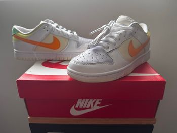 Nike Dunk Low ,Authentique-Taille US 7 ( EU 38 )