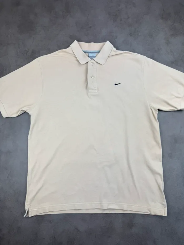 Polo Nike Vintage Crème Solo Swoosh Brodé Taille M