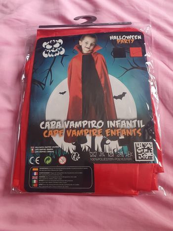 Cape de vampire rouge enfant neuf