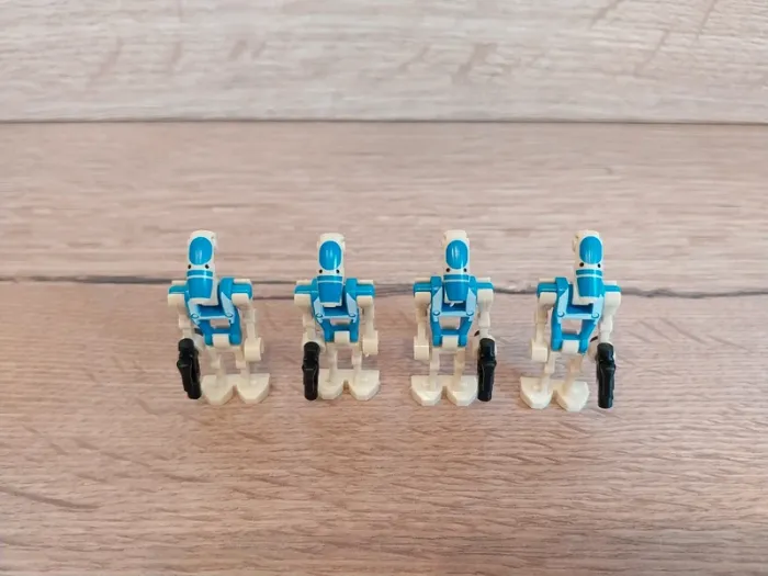 Figurines type lego 4 droides de combats star wars - photo numéro 3