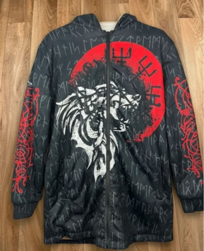 Veste streetwear noire à motif mythologique rouge & blanc 🔥tyle graphique unique