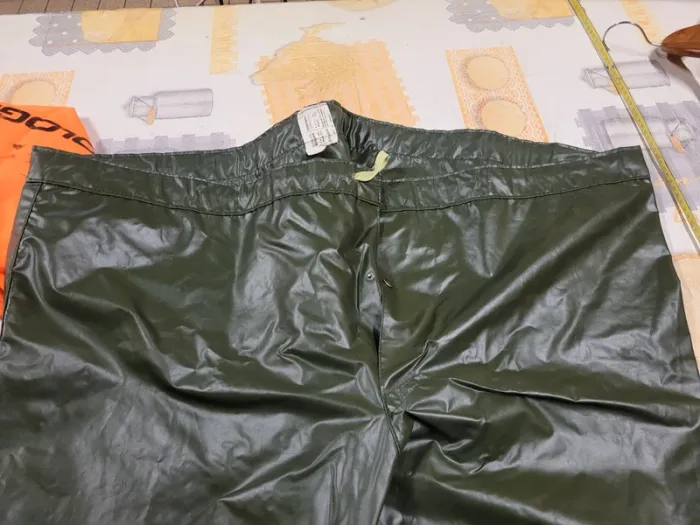 Pantalon de pluie taille 5 - photo numéro 2