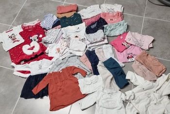 Lot de vêtements taille 3 mois et 1 mois
