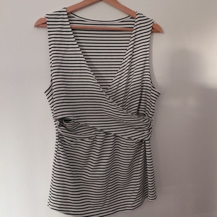 Kiabi- haut d'allaitement rayé sans manches taille L