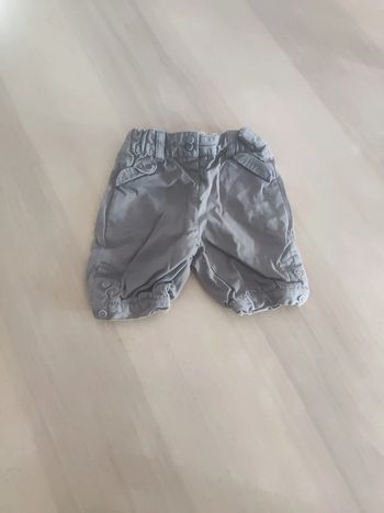 Short taille 6 mois