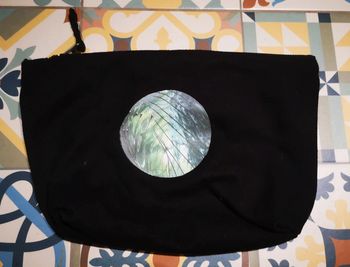 Petite pochette à fermeture noire