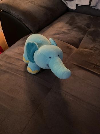 Peluche éléphant bleue