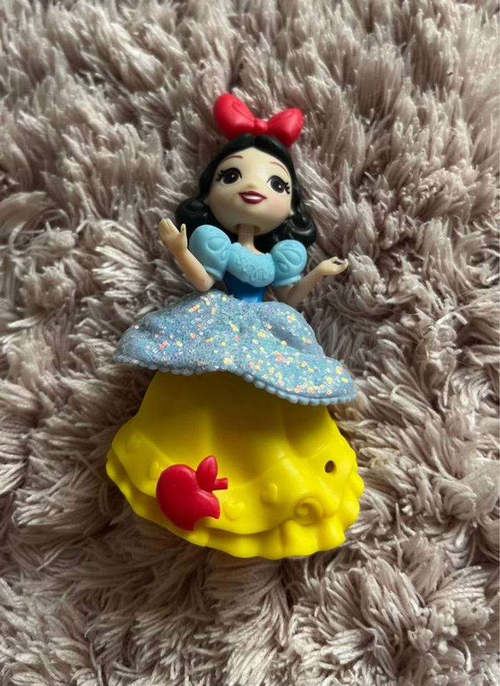 Lot de 11 mini princesse Disney Hasbro - photo numéro 3
