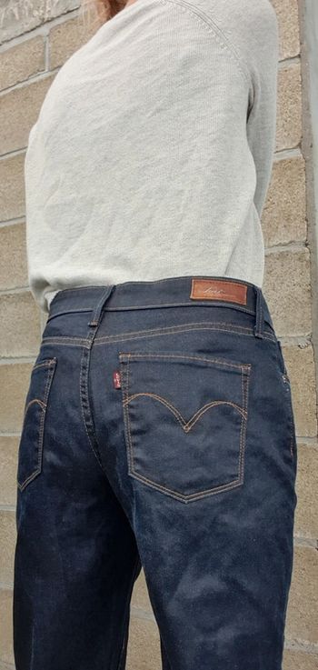 Jean Levi's demi curve w29 l34 taille 38 en très bon état